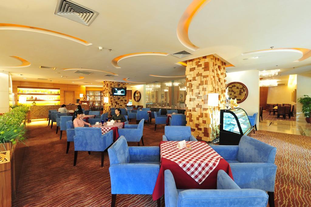 Ramada Plaza Guangzhou Hotell Exteriör bild