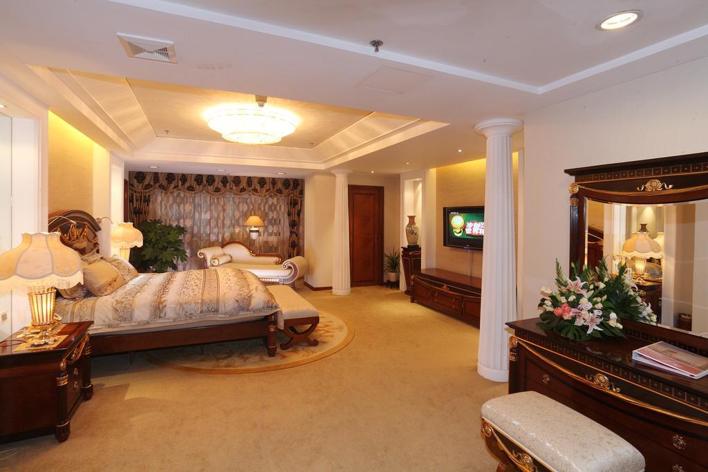 Ramada Plaza Guangzhou Hotell Exteriör bild